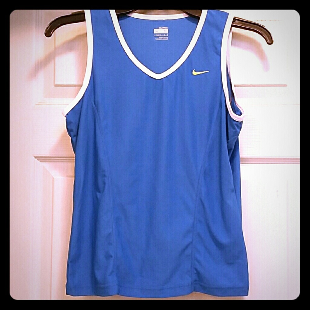 Nike drifit tank
